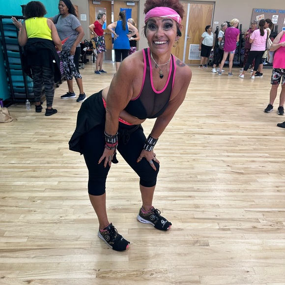 Meet your Posher, Lisa - Picture 6 of 6